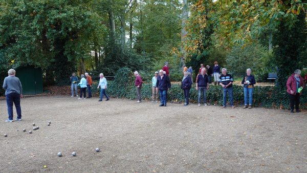Sfeervol onderling toernooi Jeu de Boules Club en KBO (21-10-2022)