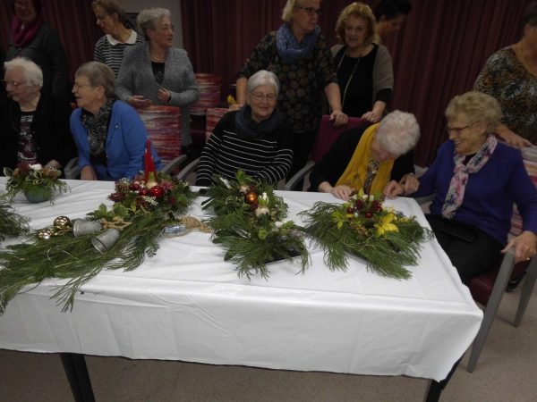 Bloemschikken Kerst (19-12-2022)